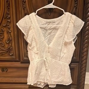 White Abercrombie and Fitch top. Size small. Never worn.